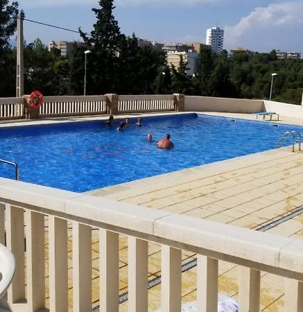 Apartamento Alma Салоу Екстериор снимка